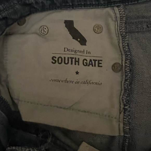 Adriano Goldschmild Jean Shorts - size 26R - longer length - Picture 11 of 16